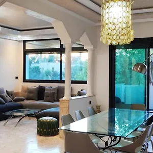 https://appartement-plein-centre-ville-avec-terrasse.hotelfesmorocco.com